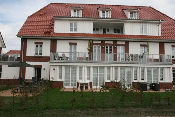 Hauptansicht  Dünengras im Friesengut