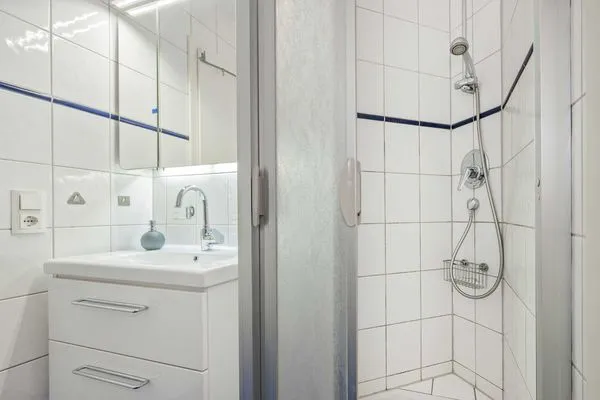 Badezimmer Seeblick Anlage App. Leuchtturm