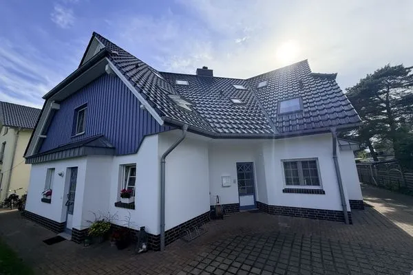 Fassade / Eingang  Hühnergott