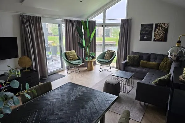  EuroParcs De IJssel Eilanden Chalet Liama mit Steg & Zaun IJE553