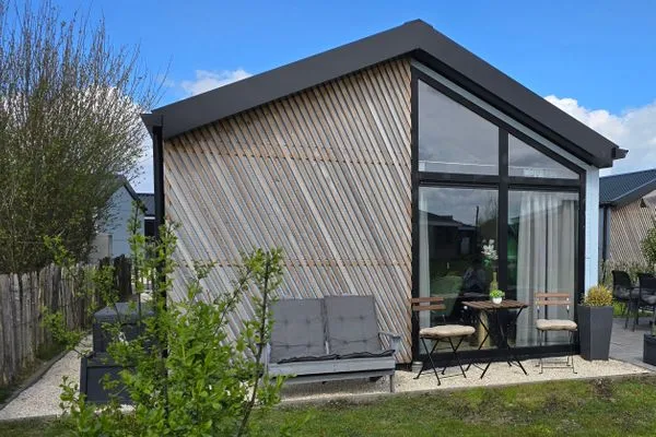  EuroParcs De IJssel Eilanden Chalet Liama mit Steg & Zaun IJE553