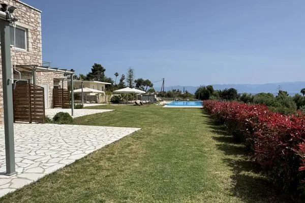 Garden  Stone Bay Houses 1