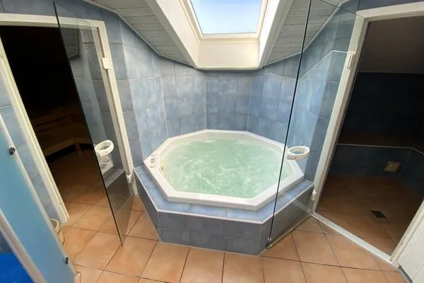 Whirlpool für 6 Personen  Ferienhaus Nordlicht