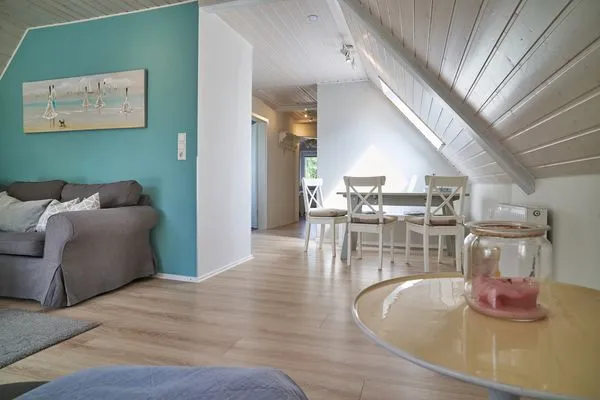 Wohnzimmer  Ferienwohnung „Ankerplatz“ am Wittensee – ruhig, nordisch, familienfreundlich mit Spielscheune