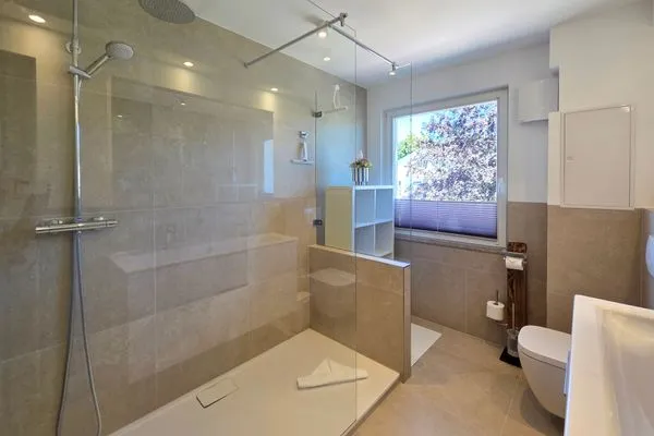 Badezimmer  Villa Nause, FeWo Horizont - Meerblick & SPA