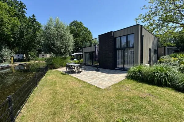  EuroParcs Bad Hoophuizen Cube RoofTop Nr. Notenboom 25