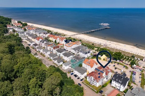 Vogelperspektive  Ferienwohnung Küstenkind direkt am Strand, modern eingerichtet mit Meerblick