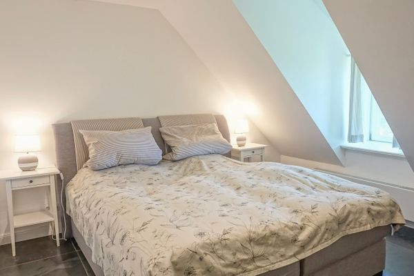  Reetdachhaus Dünenwarft Tönning - Doppelbett