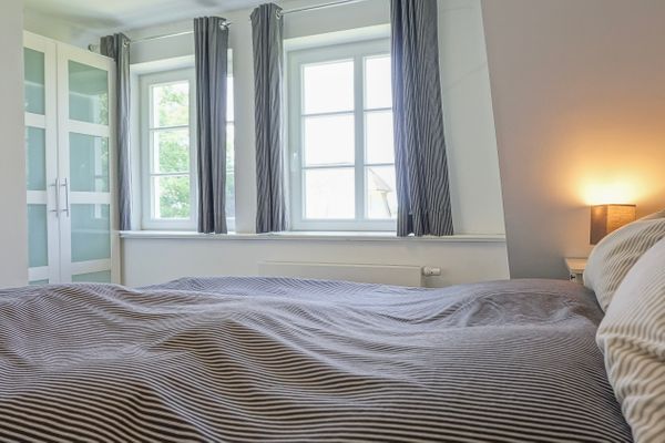  Reetdachhaus Dünenwarft Tönning - Doppelbett