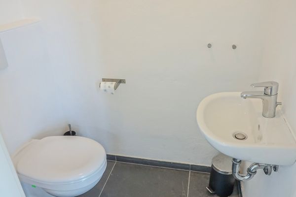  Reetdachhaus Dünenwarft Tönning - Waschbecken