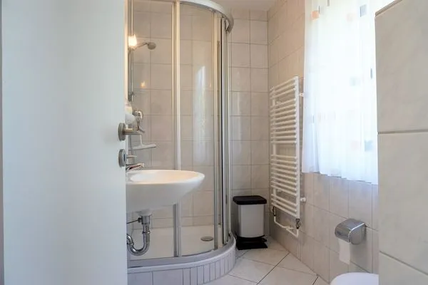 Badezimmer  Ferienwohnung Liese