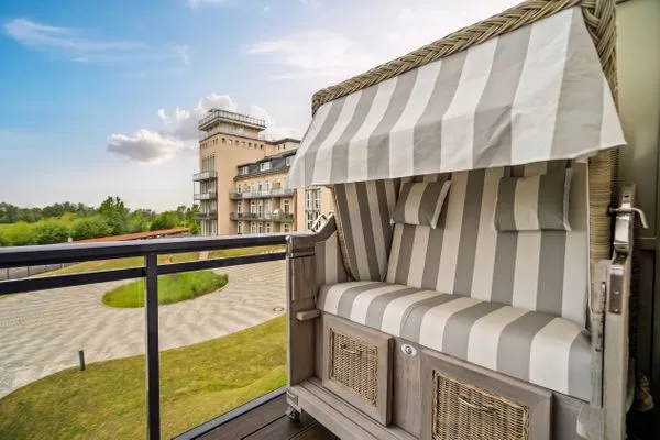 Ferienwohnung  Francis Drake Suite Ostseebad Wustrow ZweiWasser Alte Seefahrtschule Balkon  Francis Drake Suite
