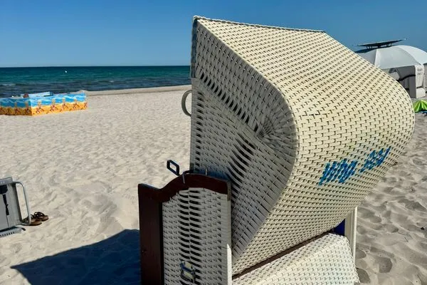 Strandkorb am Strand  FeWo Dünenterrasse in PRORA - 9.04