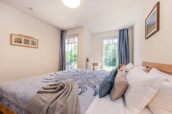 Schlafzimmer  Ferienwohnung Seelenhafen mit Terrasse und nur 400 m zum Strand