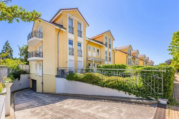 Fassade / Eingang  Ferienwohnung Seelenhafen mit Terrasse und nur 400 m zum Strand