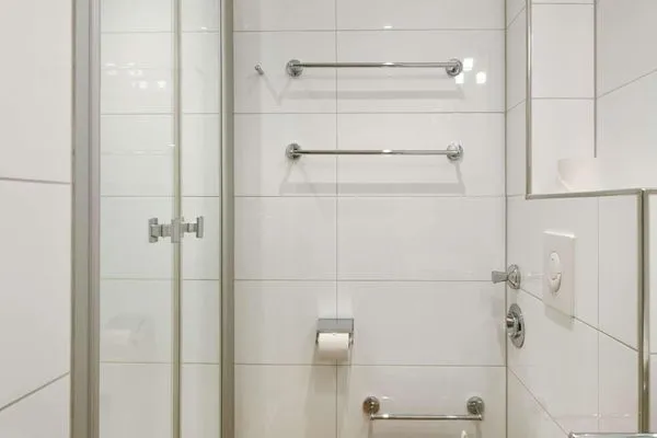 Badezimmer Haus Janine Ferienwohnung Strandburg