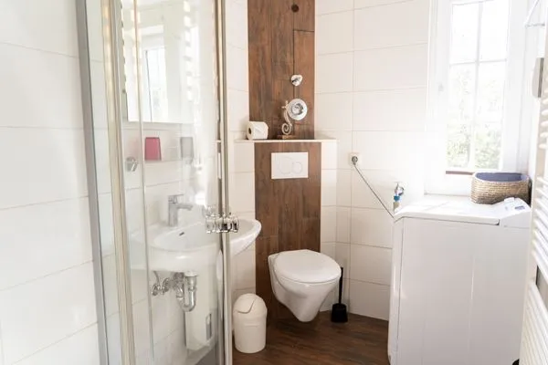 Badezimmer  Lister Tor 01