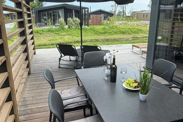  EuroParcs Enkhuizer Strand Chalet Havenlicht No. 558