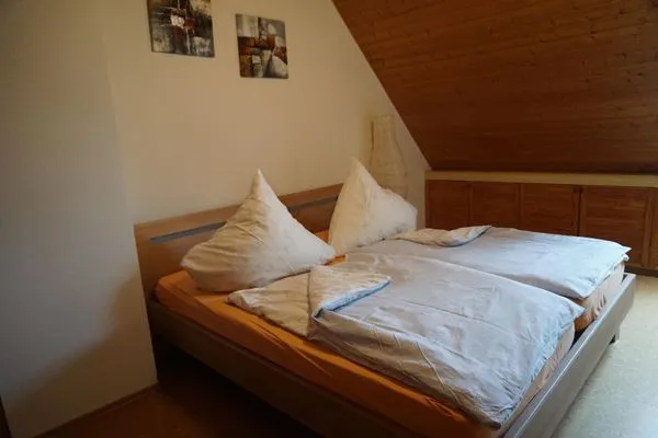 Schlafzimmer  Ferienwohnung "Ampergarten"