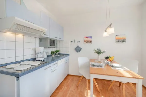 Küche / Küchenzeile  Ferienwohnung Inselnest mit Terrasse & Strandkorb - nur 500 Meter bis zum Strand