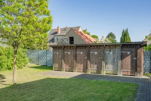 Garten  Ferienwohnung Inselnest mit Terrasse & Strandkorb - nur 500 Meter bis zum Strand