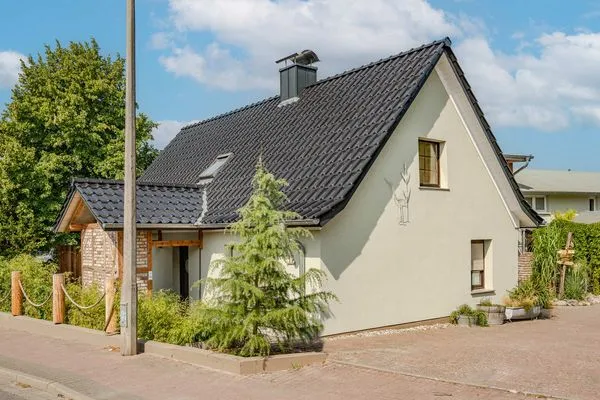 Fassade / Eingang  Ferienwohnung Mittschiffs mit Sauna, Whirpool & Garten - nur 500 Meter zum Meer