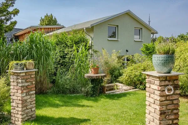 Fassade / Eingang  Ferienwohnung Mittschiffs mit Sauna, Whirpool & Garten - nur 500 Meter zum Meer