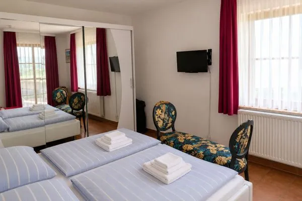 Schlafzimmer Ferienpark Freesenbruch Wohnung 2.3 - Waldesruh