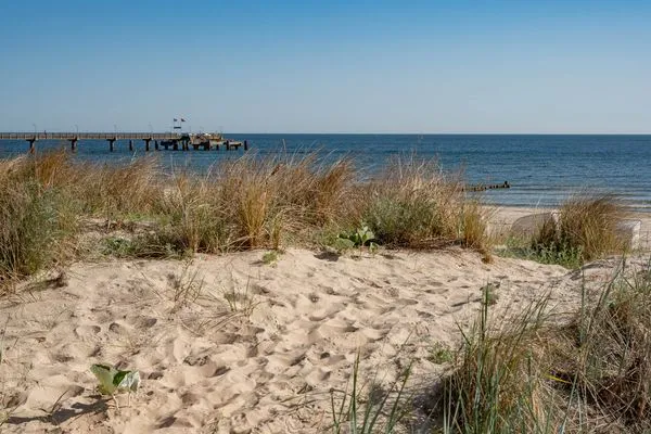Strand  Ferienwohnung Thurbruch mit Sonnenterrasse, ruhig gelegen und perfekt für 4 Personen.
