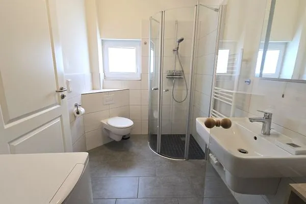 Badezimmer  Ferienhaus "Kiek Ut" im Ferienpark Holm an der Ostsee