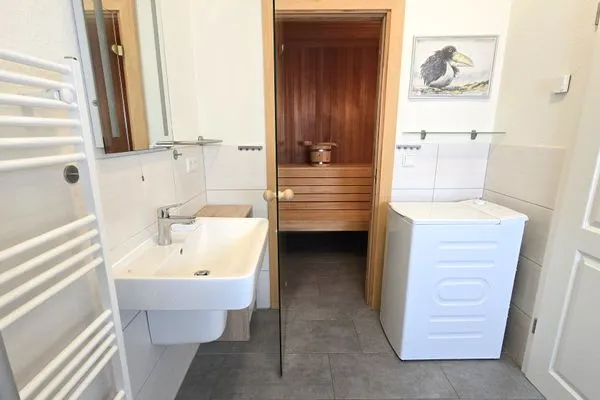 Badezimmer  Ferienhaus "Kiek Ut" im Ferienpark Holm an der Ostsee
