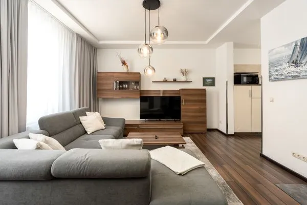 Ferienwohnung Kleines Meer Wohnzimmer mit Blick zum TV  Kleines Meer