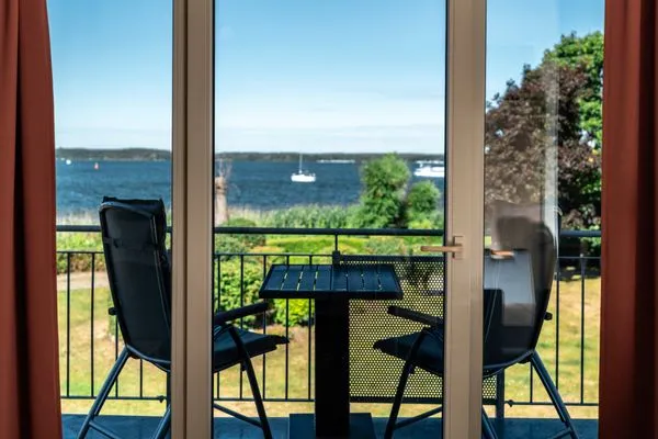 Ferienwohnung Seeadler - Waren (Müritz) - Wohnzimmer mit herrlicher Aussicht  Seeadler