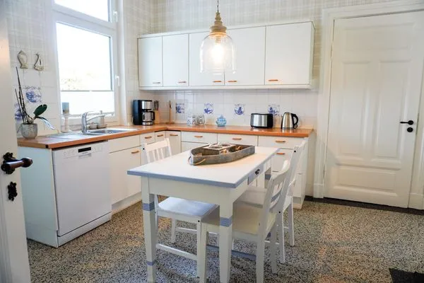 Küche / Küchenzeile  Ferienwohnung LOTTTALEBEN 1