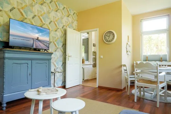 Wohnzimmer  Ferienwohnung LOTTTALEBEN 1