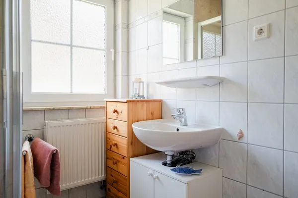 Bad mit Dusche und WC im EG Am Deich Am Deich Haus 26