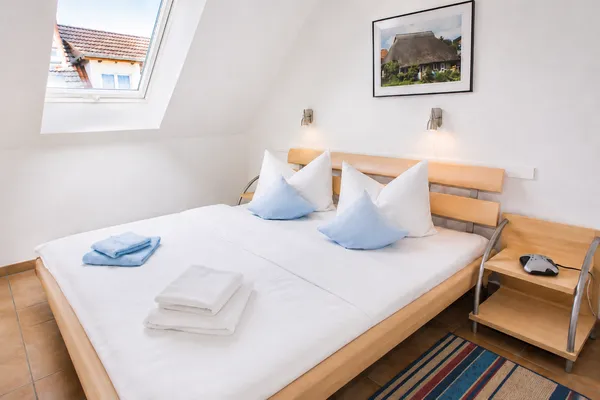 2. Schlafzimmer mit Doppelbett Residenz am Strand Wohnung 1-16