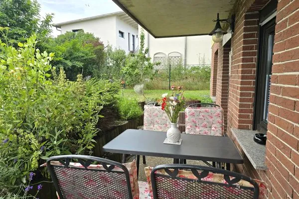 Terrasse  FeWo Ostseeglück im Jasmund-Paradies mit Terrasse und haustierfreundlich