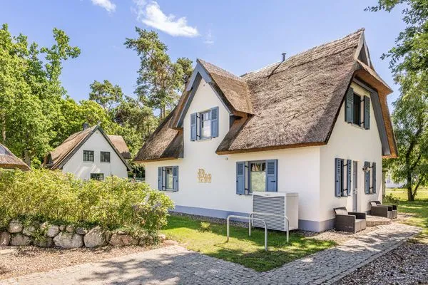 Fassade / Eingang  Ferienhaus Baltic Huus mit Sauna, Kamin und Sonnenterrasse