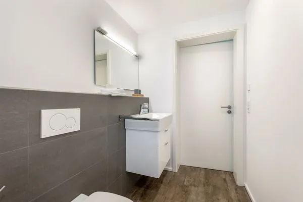 Multi-Fewo-Haus Zitronengässle 1 Ferienwohnung Metta Lindau Insel - Badezimmer