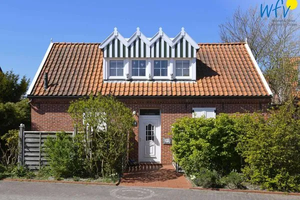 Hauptansicht Ferienhaus "Kleines Haus Juist" Ferienwohnung Wattenmeer