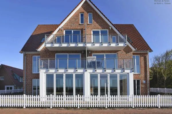 Hauptansicht Haus Billstr. Ferienwohnung Seeadler