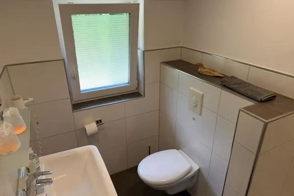 Badezimmer  Elsbach 4a - Lastering Ferienhäuser & Apartments