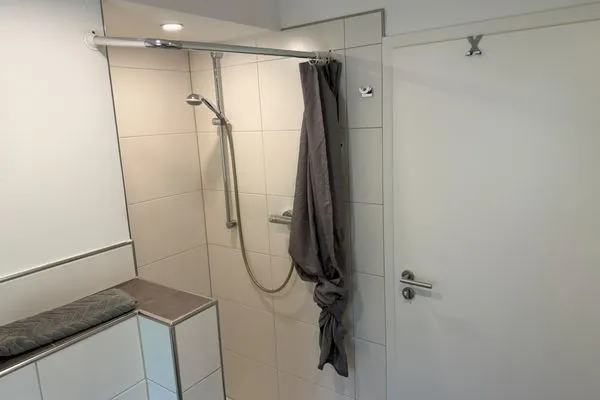 Badezimmer  Elsbach 4a - Lastering Ferienhäuser & Apartments