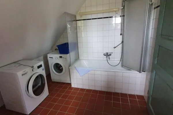 Badezimmer  Ferienwohnung im Kollhof - Ruhe und Natur im Süden Rügens
