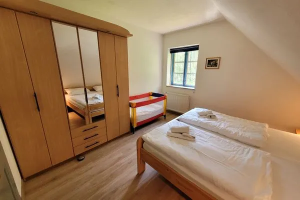 Schlafzimmer  Ferienwohnung im Kollhof - Ruhe und Natur im Süden Rügens