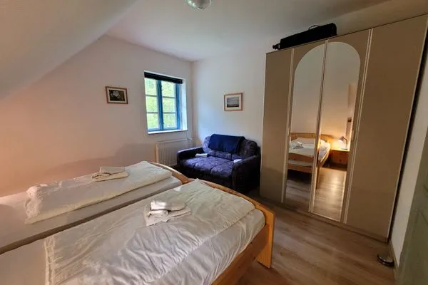 Schlafzimmer  Ferienwohnung im Kollhof - Ruhe und Natur im Süden Rügens