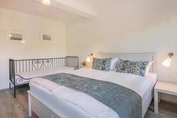 Schlafzimmer  Ferienwohnung Kanten nur 500 Meter bis zum Strand mit Sonnenterrasse