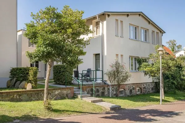 Fassade / Eingang  Ferienwohnung Kanten nur 500 Meter bis zum Strand mit Sonnenterrasse