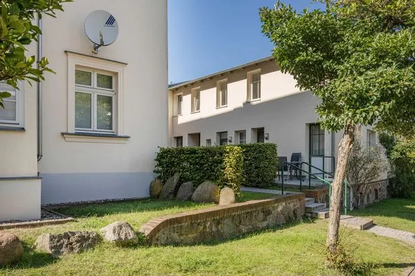 Fassade / Eingang  Ferienwohnung Kanten nur 500 Meter bis zum Strand mit Sonnenterrasse